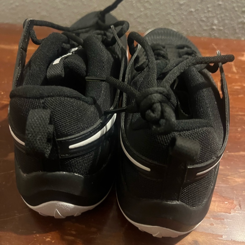 Nike Black and White Athletic Hyperace 2 fits men size 10 new - Picture 4 of 6